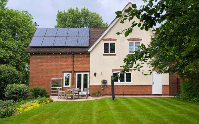 Solar panels in Bromley